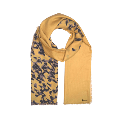 Kamelfarbiger Schal aus leichter Lammwolle mit schwarzen Tintenmuster
